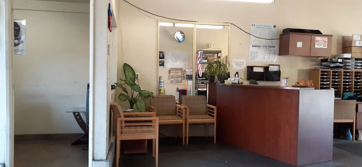 S & W Auto Smog Check in Fountain Valley, photo 2