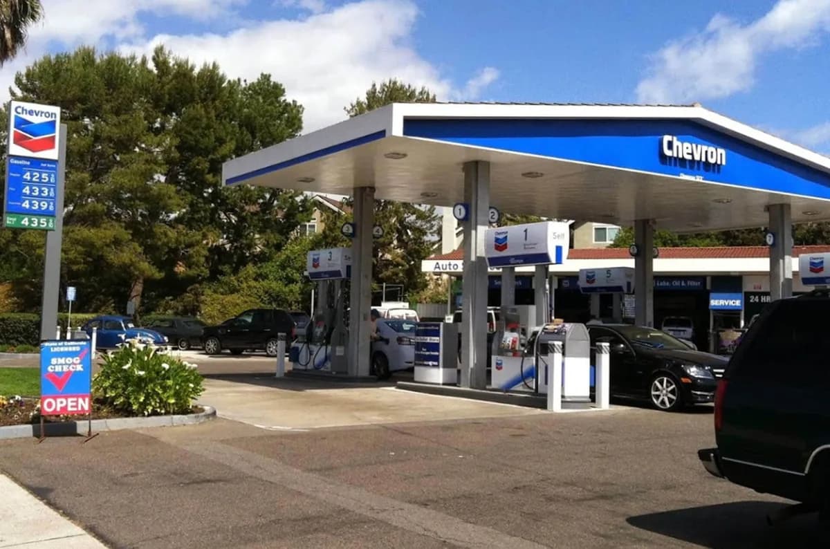 Corona Del Mar Chevron in Corona Del Mar, photo 2