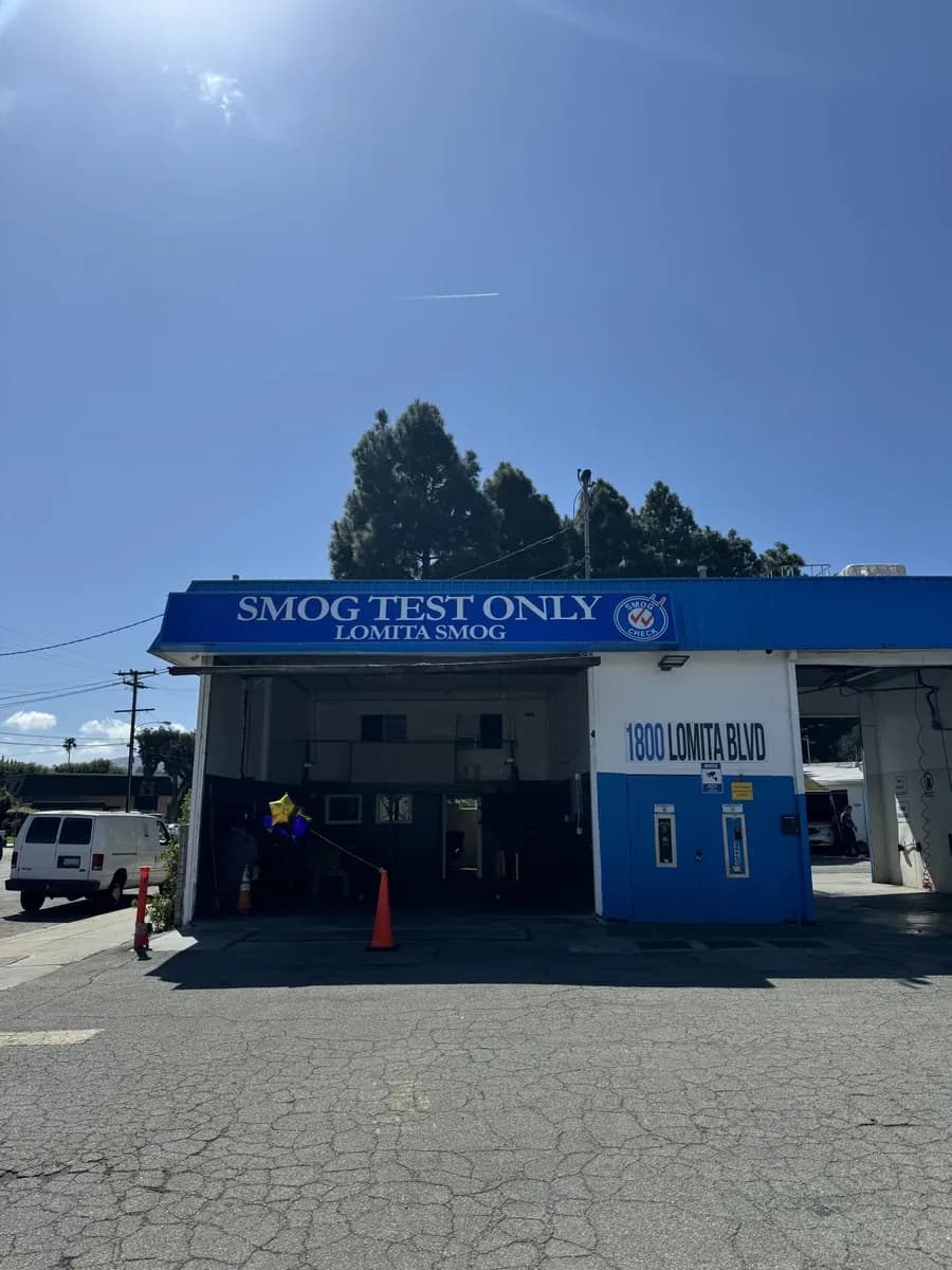 Lomita Smog in Lomita, photo 3